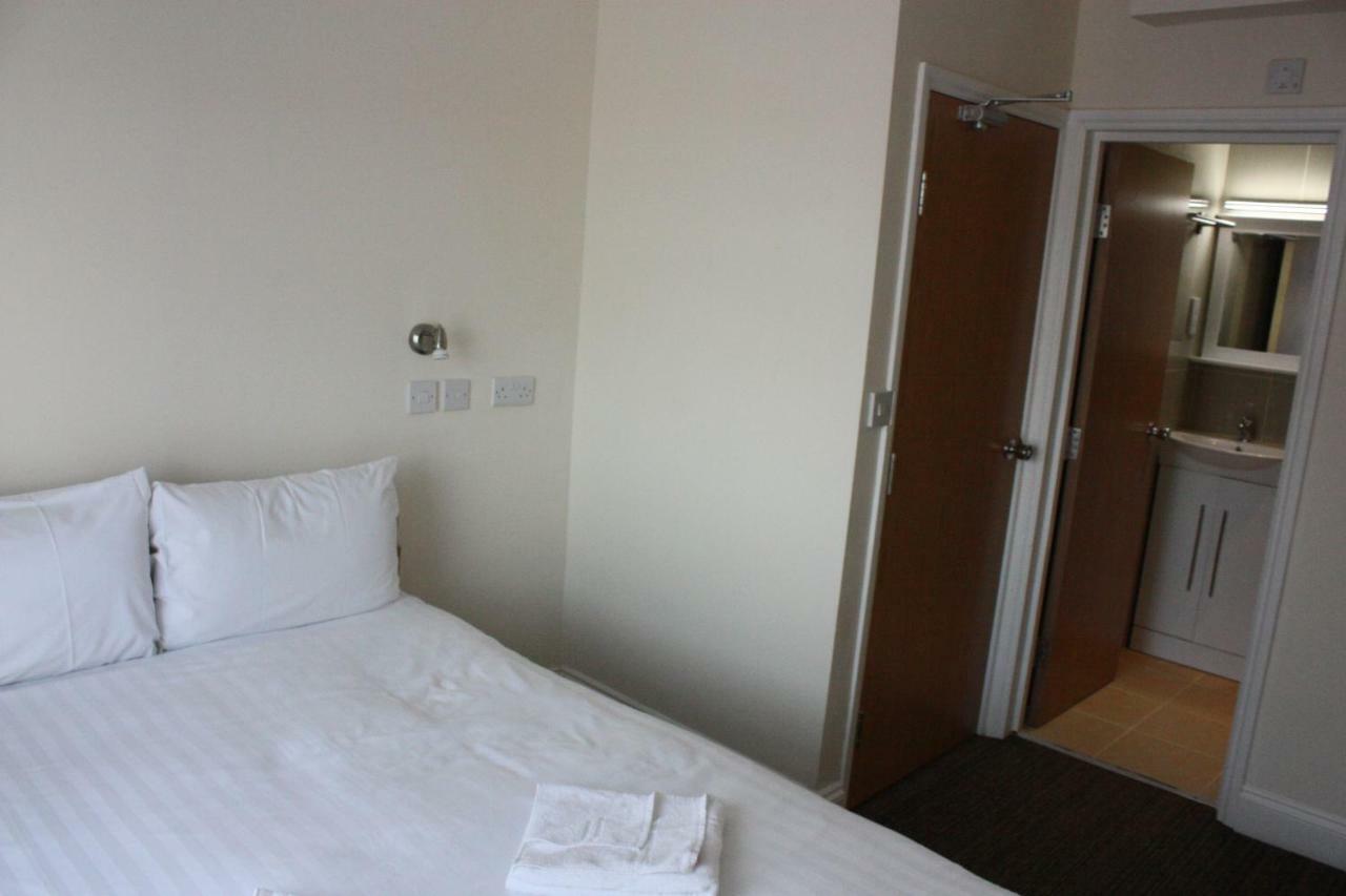 Daisy Hotel Лондон Екстериор снимка