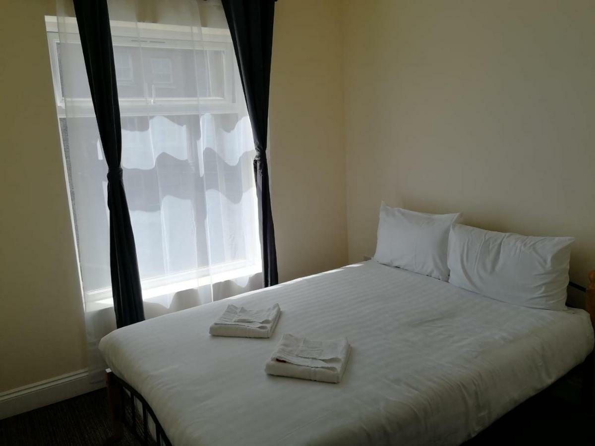 Daisy Hotel Лондон Екстериор снимка