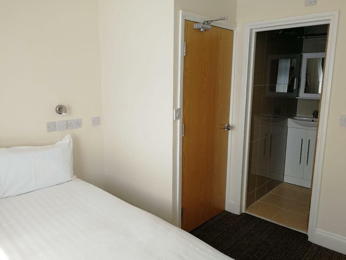 Daisy Hotel Лондон Екстериор снимка
