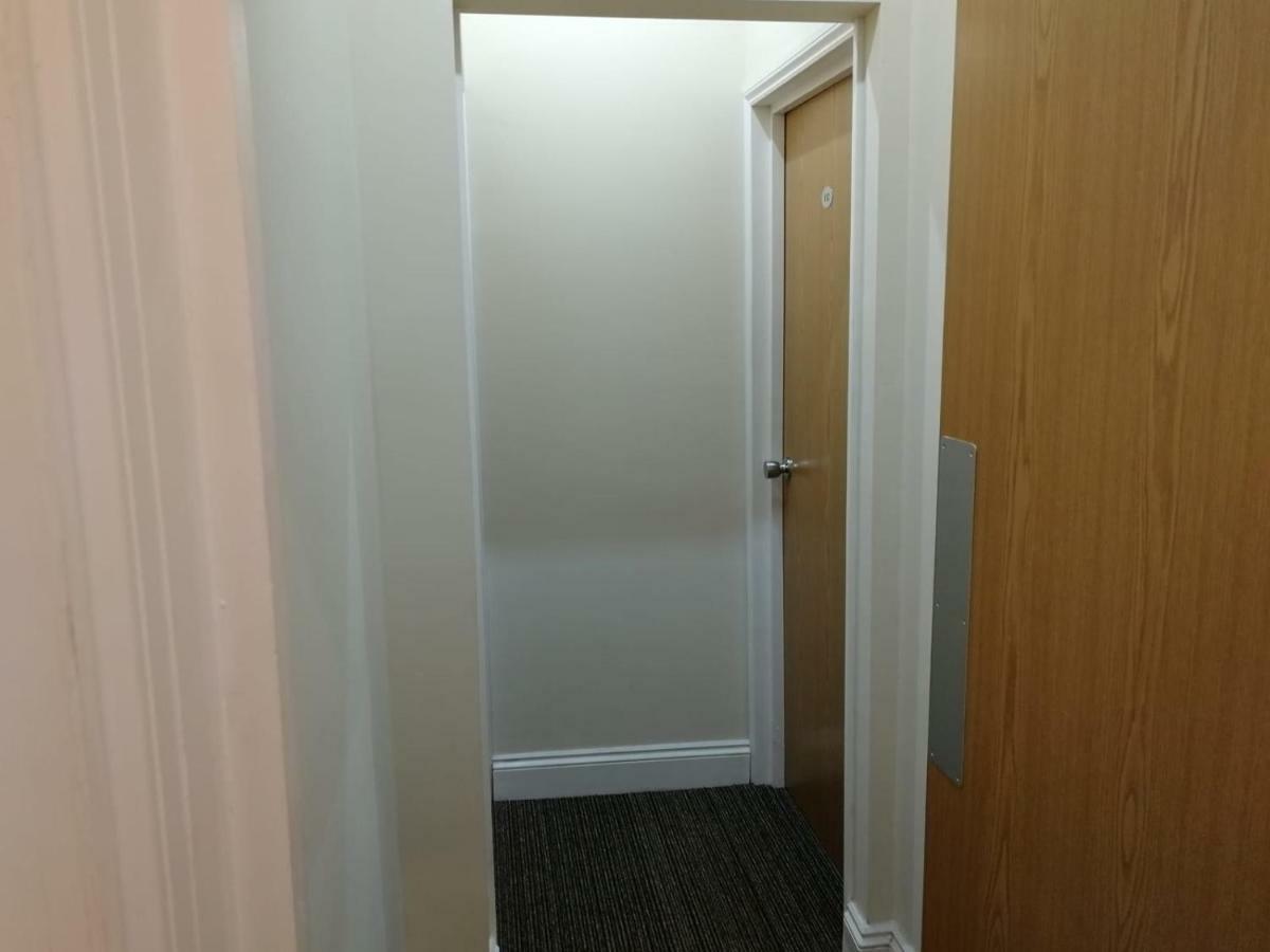 Daisy Hotel Лондон Екстериор снимка
